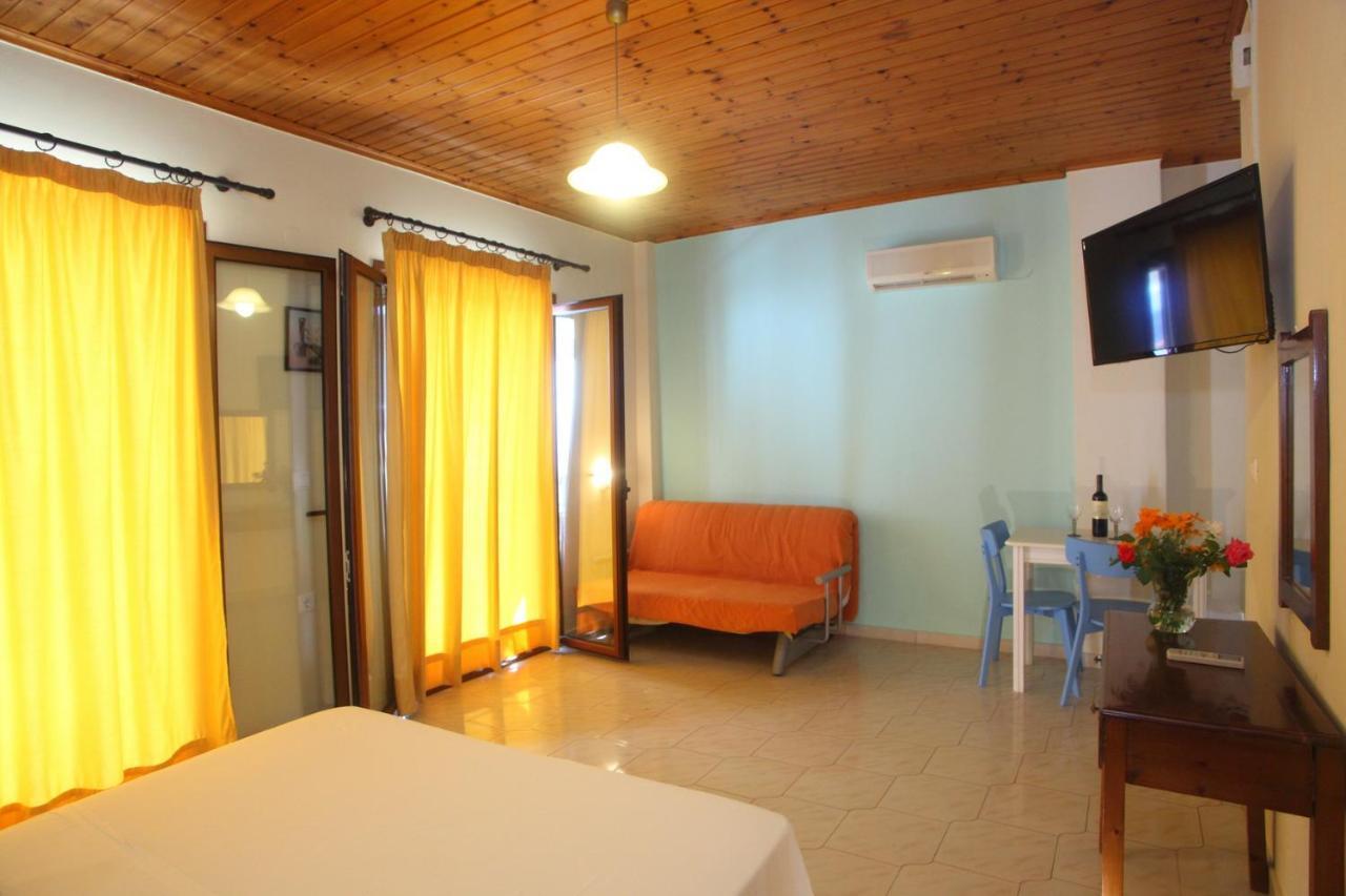 Vicky Apartments Nikiana Exterior foto